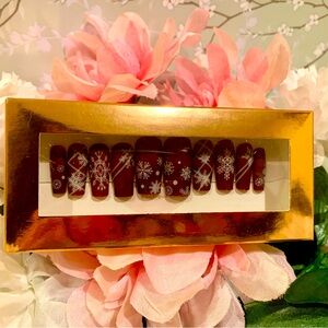 Nail Art & Co Boutique: Red white snowflakes press on nails